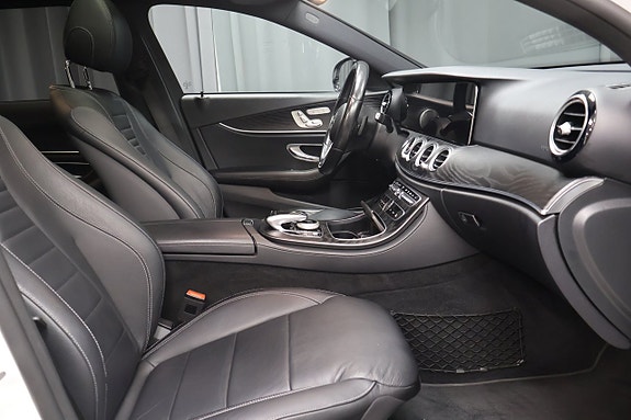 Mercedes-Benz E 220 d 9 of 23