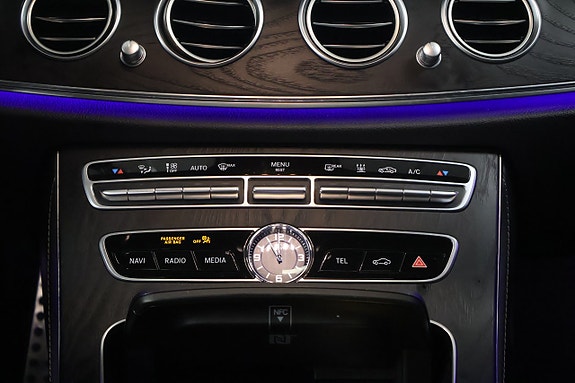 Mercedes-Benz E 220 d 20 of 23