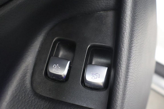 Mercedes-Benz E 220 d 18 of 23