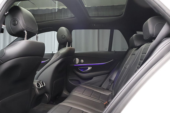 Mercedes-Benz E 220 d 11 of 23