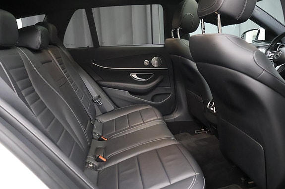 Mercedes-Benz E 220 d 10 of 23