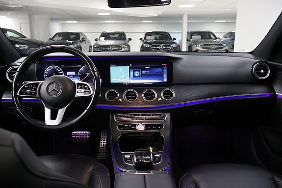 Mercedes-Benz E 220 d 13 of 23