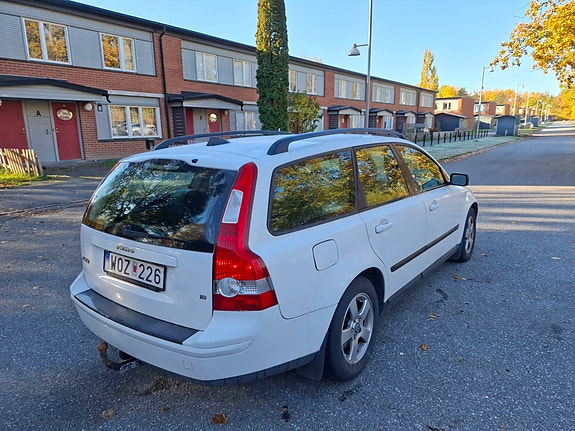 Volvo V50 7 of 10