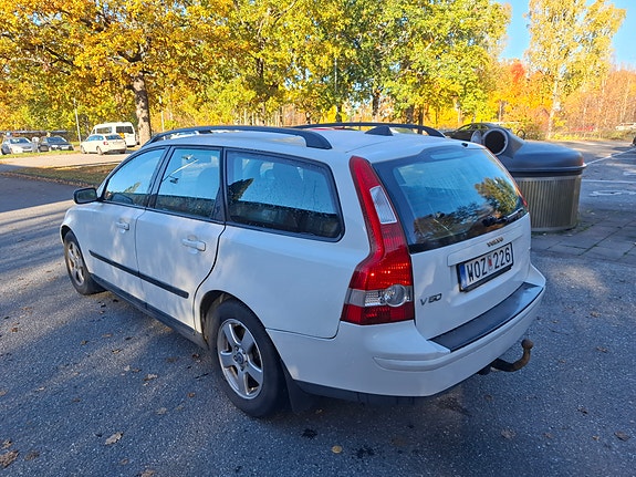 Volvo V50 4 of 10
