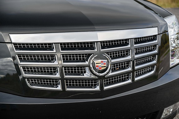 Cadillac Escalade 6 of 22