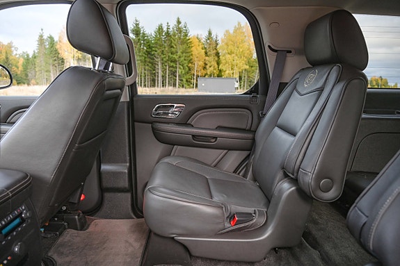 Cadillac Escalade 22 of 22