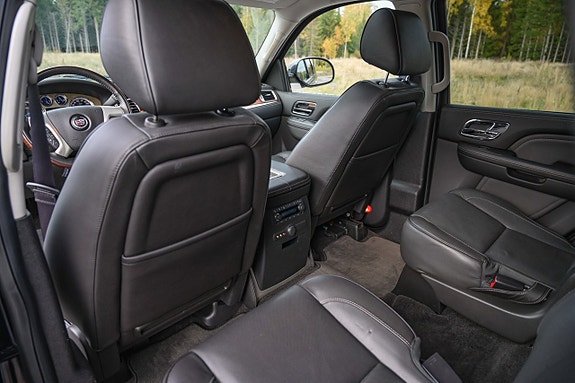 Cadillac Escalade 20 of 22