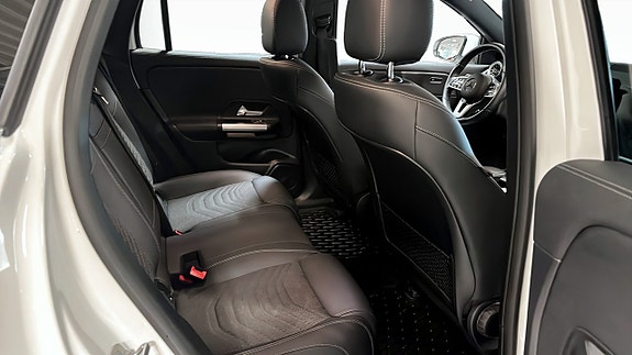 Mercedes-Benz EQA250+ 5 of 13