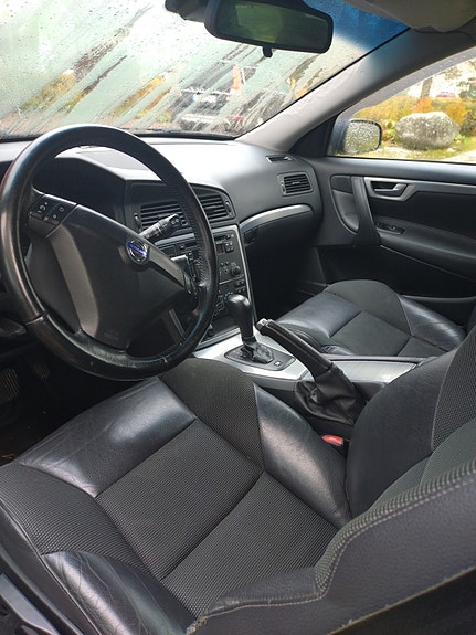Volvo V70 4 of 7
