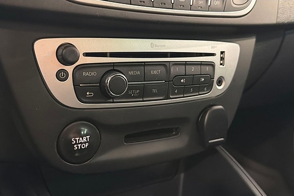 Renault Megane III 10 of 15