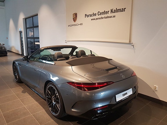 Mercedes-Benz SL 63 AMG 4 of 11