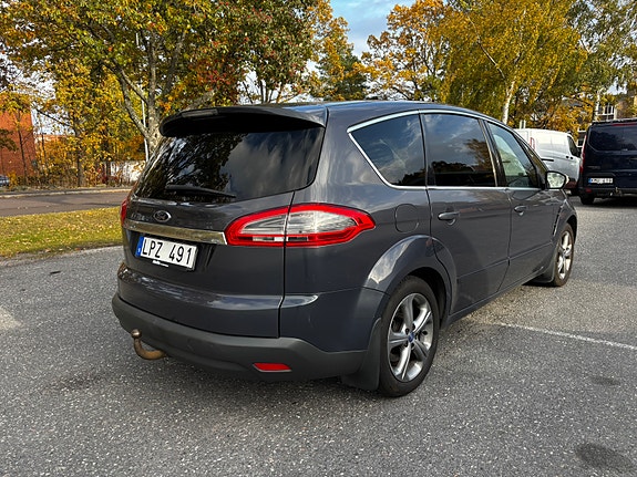 Ford S-MAX 5 of 12