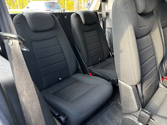 Ford S-MAX 12 of 12