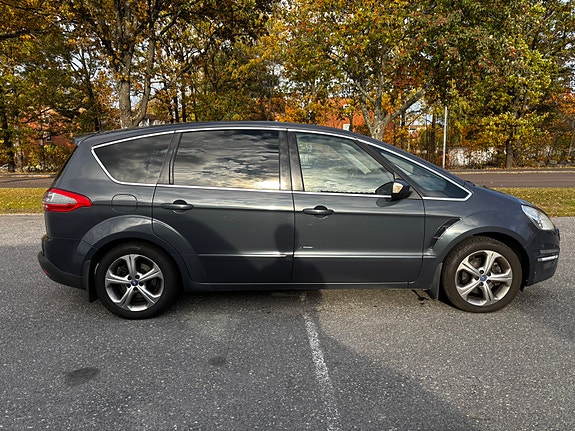 Ford S-MAX 6 of 12