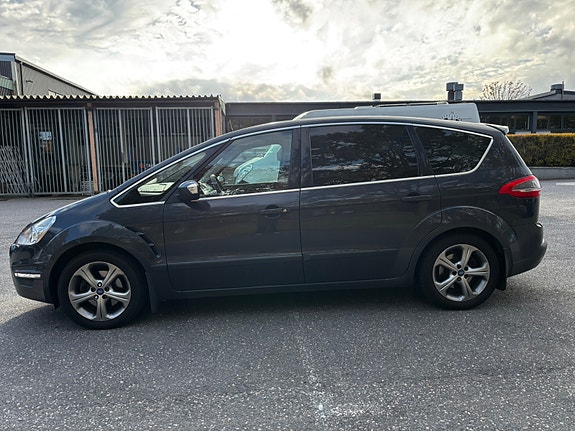 Ford S-MAX 2 of 12