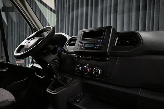 Renault Master 24 of 25