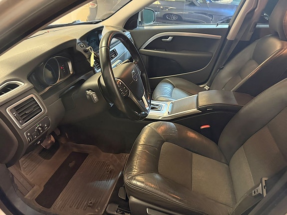 Volvo V70 5 of 21