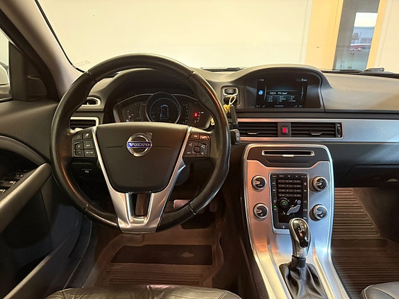 Volvo V70 9 of 21