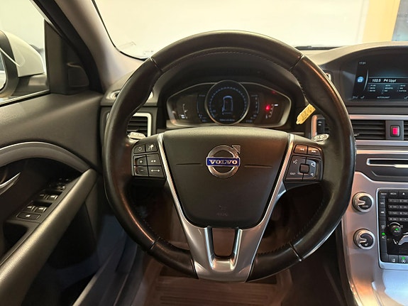 Volvo V70 10 of 21