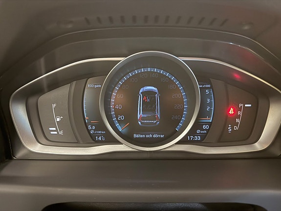 Volvo V70 13 of 21