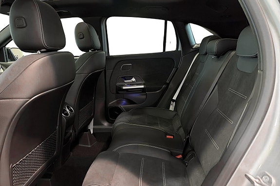 Mercedes-Benz GLA 250 e 10 of 15