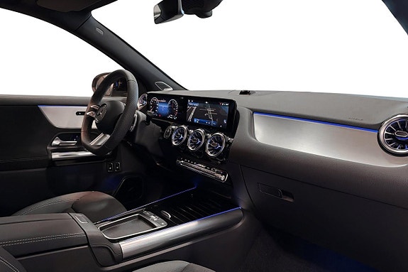 Mercedes-Benz GLA 250 e 9 of 15