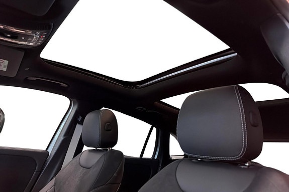 Mercedes-Benz GLA 250 e 12 of 15