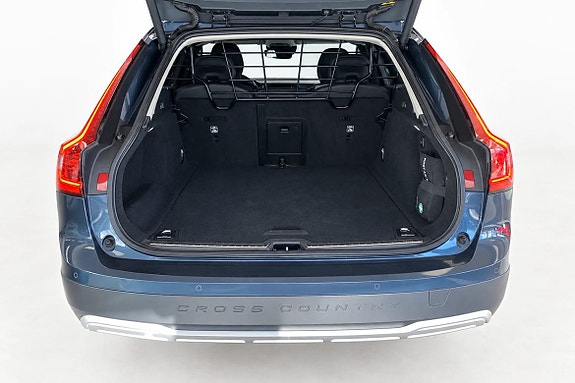 Volvo V90 Cross Country 14 of 19