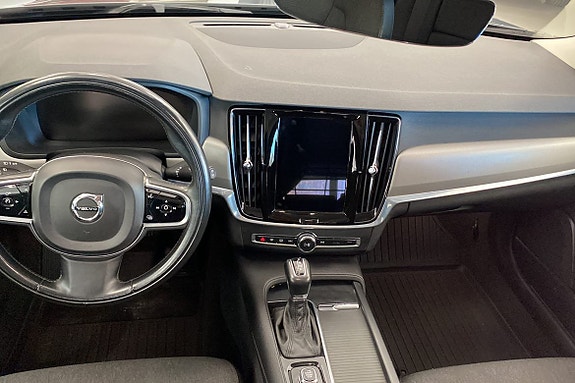 Volvo V90 Cross Country 6 of 19
