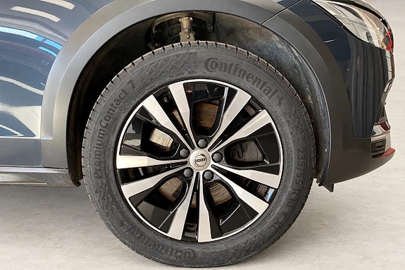 Volvo V90 Cross Country 10 of 19
