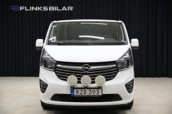 Opel Vivaro 11 of 25