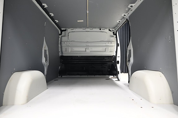 Opel Vivaro 7 of 25