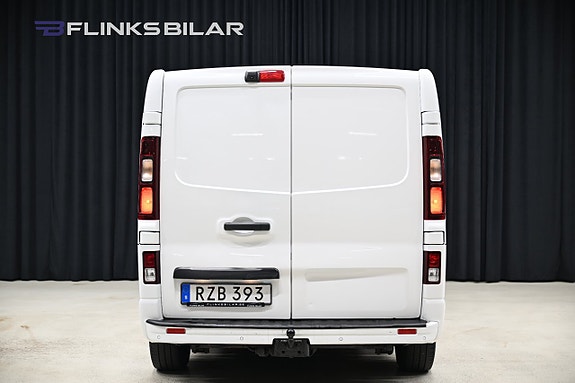 Opel Vivaro 9 of 25