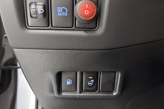 Toyota C-HR 13 of 14