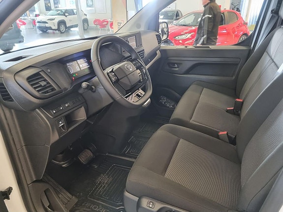 Toyota Proace 7 of 10