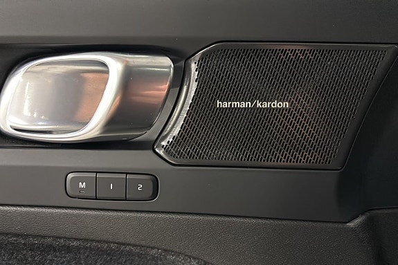 Volvo C40 20 of 22