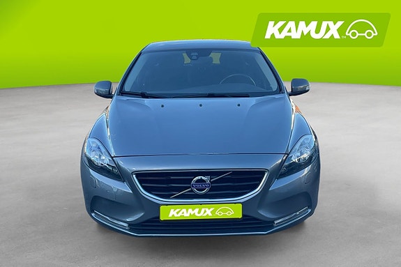 Volvo V40 6 of 26