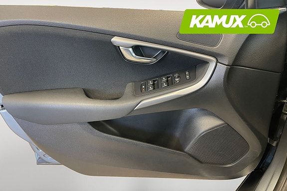 Volvo V40 24 of 26