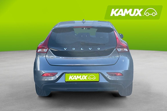 Volvo V40 5 of 26