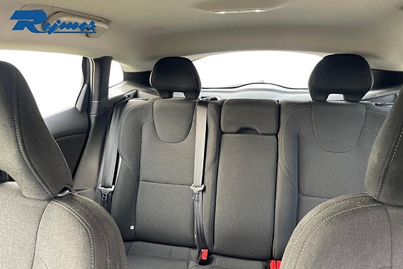 Volvo V40 18 of 21