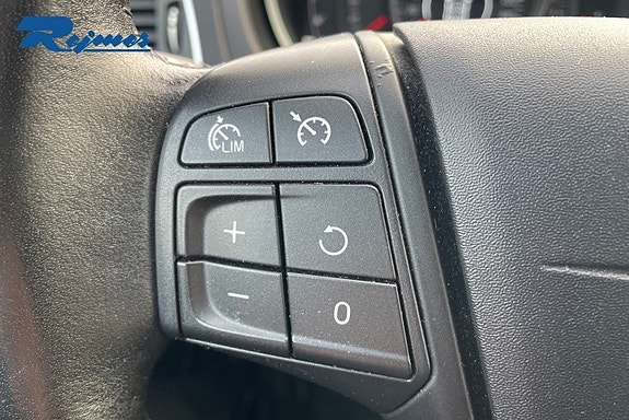 Volvo V40 15 of 21