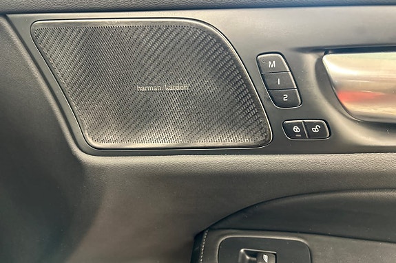 Volvo V60 26 of 30
