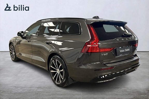 Volvo V60 2 of 30