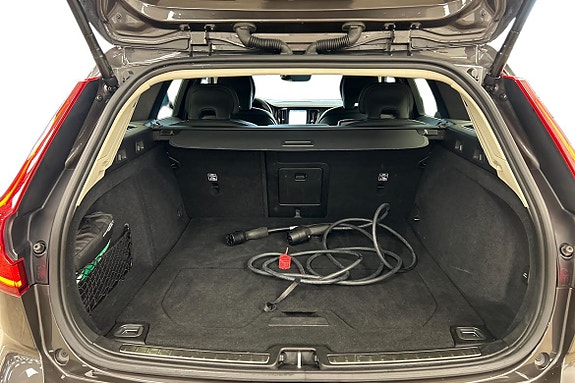 Volvo V60 12 of 30