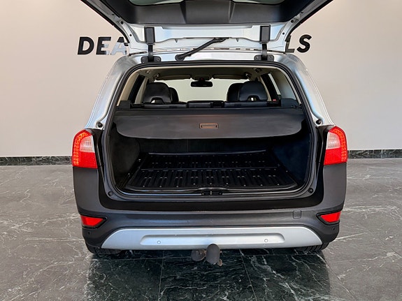 Volvo XC70 9 of 20