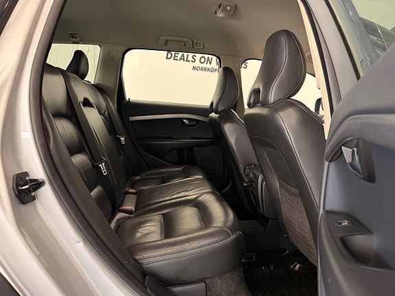 Volvo XC70 15 of 20