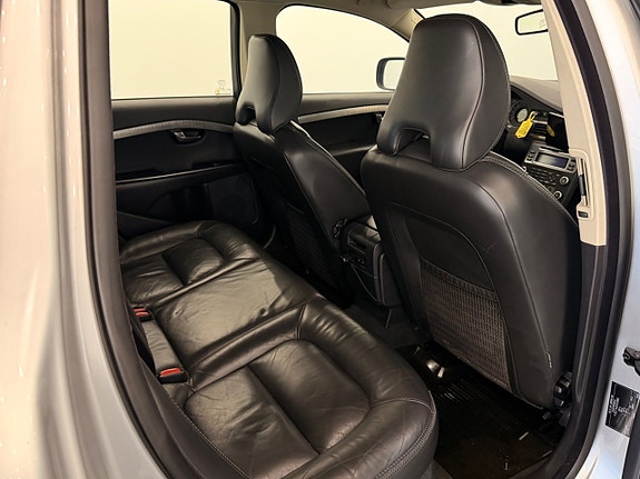 Volvo XC70 16 of 20