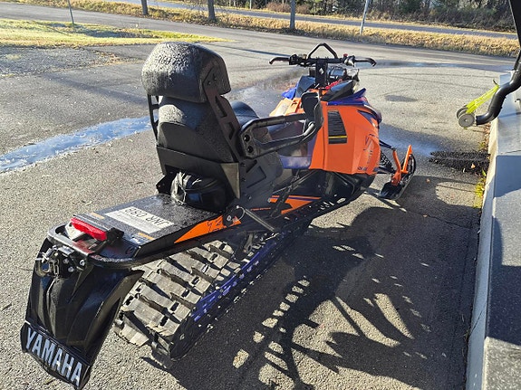 Yamaha SR VIPER XTX 146 -20 3 of 3