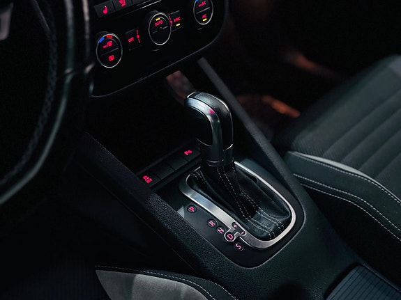 Volkswagen Scirocco 12 of 21