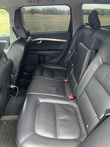 Volvo V70 9 of 11